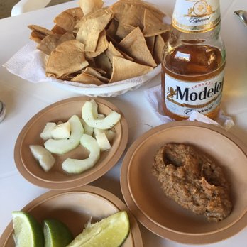 El Pesquero - On the house chips & dip. Delicious! - Seafood Near Me - Quintana Roo, ROO El Pesquero - On the house chips & dip. Delicious! - Seafood Near Me - Quintana Roo, ROO