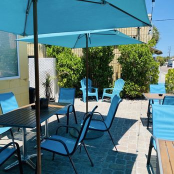 Kooky Coconut - The street patio - Sandwiches Near Me - Indian Rocks Beach, Florida