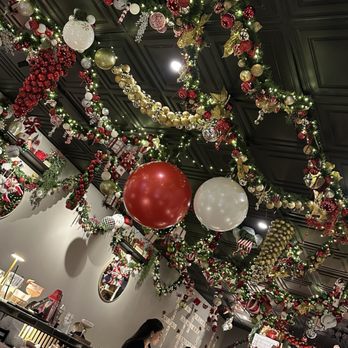 Rosalia's Kitchen - Christmas Decor - Italian Near Me - Miramar, Florida Rosalia's Kitchen - Christmas Decor - Italian Near Me - Miramar, Florida