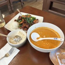 Best Of Thai Restaurant - Spicy crispy chicken, Massaman curry