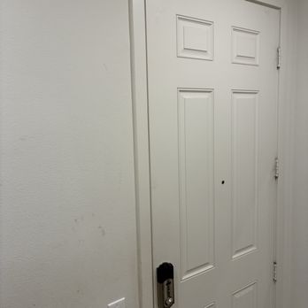Handy Khan - After repair, door shuts perfectly! - Handyman Near Me