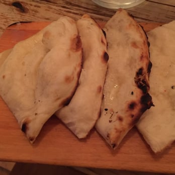 Delhi Grill - Peshwari naan - Indian Near Me - London, XGL Delhi Grill - Peshwari naan - Indian Near Me - London, XGL
