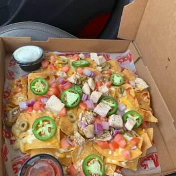 Mac's Pizza Pub-Landen - Chicken Nachos to go - Pizza Near Me - Maineville, Ohio