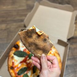 The bottom of the pizza - crispy good!