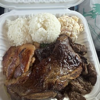 Ono Hawaiian BBQ - 3 different meats - Hawaiian Near Me - Lake Forest, California Ono Hawaiian BBQ - 3 different meats - Hawaiian Near Me - Lake Forest, California