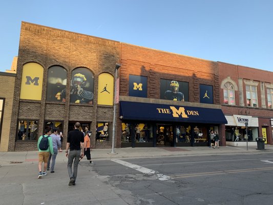 University of Michigan by null