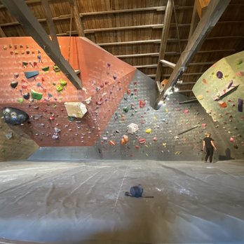 Climb Tacoma - Main bouldering area - Climbing Near Me - Tacoma, Washington Climb Tacoma - Main bouldering area - Climbing Near Me - Tacoma, Washington