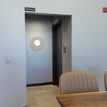 Almore Coffee - Bathroom location - Coffee & Tea Near Me - London, Ontario