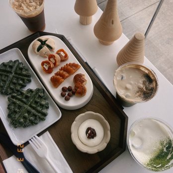 DAMO - Damo waffle, Signature dagwa - Coffee & Tea Near Me - Los Angeles, California