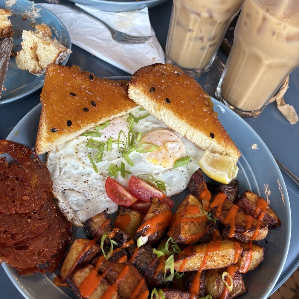 Little Sister - Deluxe breakfast - Breakfast & Brunch Near Me - Providence, Rhode Island