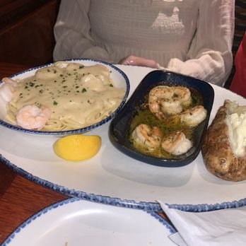 Red Lobster - Shrimp Alfredo and shrimp scampi. Excellent!!! - Seafood Near Me - Uniontown, Pennsylvania