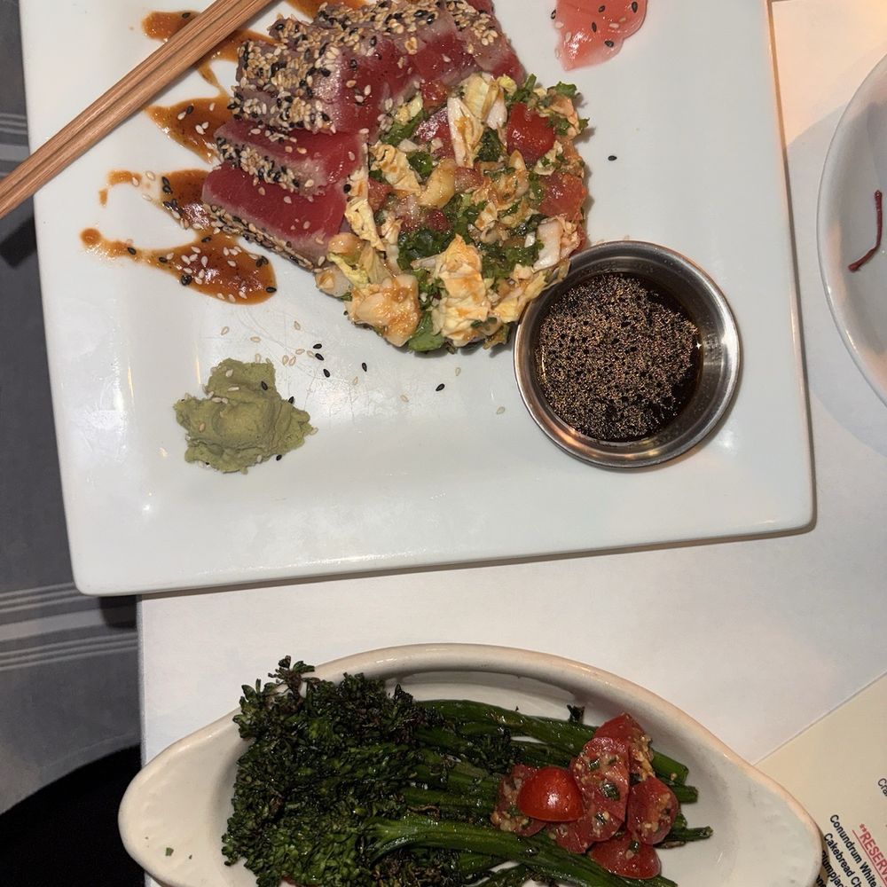 Victor's Wood Grill - Ahí tuna starter and broccolini - Seafood Near Me - Coppell, Texas Victor's Wood Grill - Ahí tuna starter and broccolini - Seafood Near Me - Coppell, Texas
