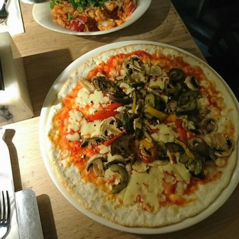 Vapiano - Gluten free Pizza Verdure (+15sek is added to the pizza price to get it gluten free) - Italian Near Me - Stockholm, Alberta Vapiano - Gluten free Pizza Verdure (+15sek is added to the pizza price to get it gluten free) - Italian Near Me - Stockholm, Alberta