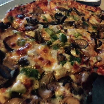 Lynwood Cafe - Veggie pizza - Pizza Near Me - Randolph, Massachusetts