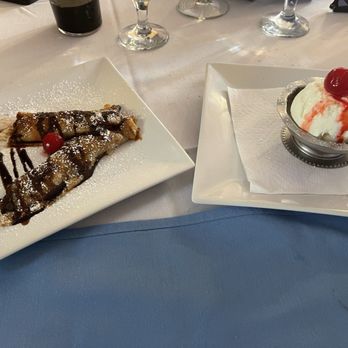 La Fusta New Jersey - Crepes Ala Pusta Style with Milk Jelly and vanilla ice cream on the side - Argentine Near Me - North Bergen, New Jersey La Fusta New Jersey - Crepes Ala Pusta Style with Milk Jelly and vanilla ice cream on the side - Argentine Near Me - North Bergen, New Jersey