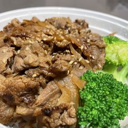 Holy Cow Japanese Steakhouse - Beef don