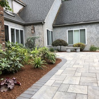 Holly Tree Dental - Welcoming walkway - Cosmetic Dentists Near Me - Hanover, Massachusetts