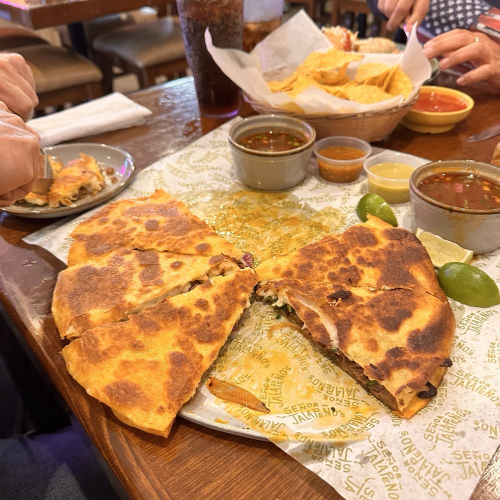 Señor Jalapeño´s - Pizza-Birria So Yummy!!! - Mexican Near Me - Lambertville, Michigan Señor Jalapeño´s - Pizza-Birria So Yummy!!! - Mexican Near Me - Lambertville, Michigan