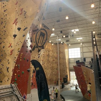 Brooklyn Boulders - Climbing area - Rock Climbing Near Me - Chicago, Illinois Brooklyn Boulders - Climbing area - Rock Climbing Near Me - Chicago, Illinois
