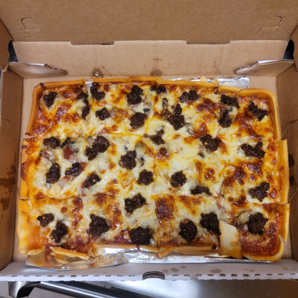 The Broiler - Large sausage pepperoni mushroom onion pizza - Pizza Near Me - Arlington, Virginia The Broiler - Large sausage pepperoni mushroom onion pizza - Pizza Near Me - Arlington, Virginia