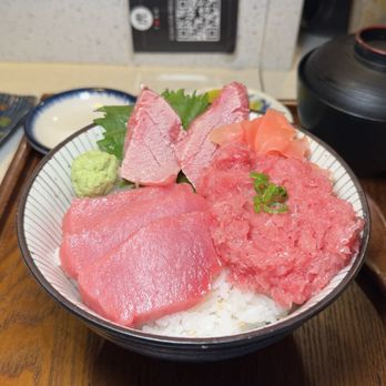 Tora Japanese Restaurant - K7. Maguro Toro Don - Japanese Near Me - Boston, Massachusetts