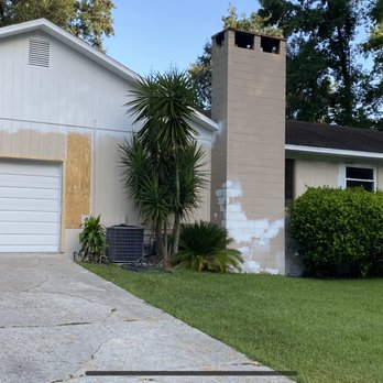 Dans Exterior Designs - Before pictures of: Exterior Paint Project: Gainesville, Fl June 2022 - Fences & Gates Near Me - Lutz , Florida Dans Exterior Designs - Before pictures of: Exterior Paint Project: Gainesville, Fl June 2022 - Fences & Gates Near Me - Lutz , Florida