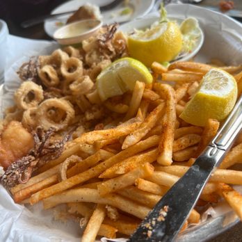 Sam's Chowder House - Seafood Near Me - Half Moon Bay, California Sam's Chowder House - Seafood Near Me - Half Moon Bay, California