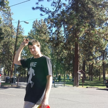 Sorosis Park - Hole 1 near parking lot - Parks Near Me - The Dalles, Oregon