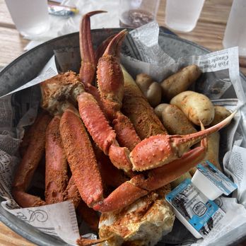 Nicks Fish House - Snow Crab Pot - Seafood Near Me - Baltimore, Maryland
