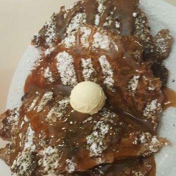 Rodeo Coffee Shop - Cinnamon French toast with pecans - Breakfast & Brunch Near Me - Clovis, California Rodeo Coffee Shop - Cinnamon French toast with pecans - Breakfast & Brunch Near Me - Clovis, California