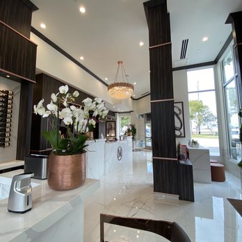 M Vince Nail Spa - Nail Salons Near Me - Austin, Texas