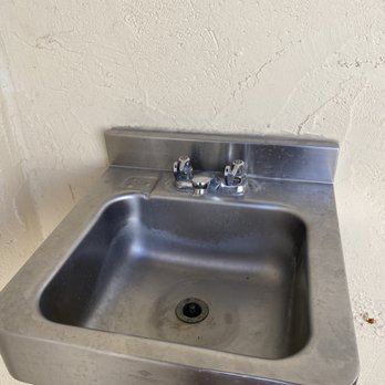 Bachman Lake Park - broken sink. - Parks Near Me - Dallas, Texas Bachman Lake Park - broken sink. - Parks Near Me - Dallas, Texas