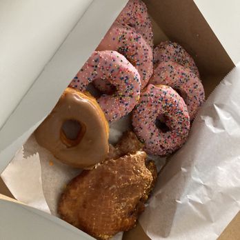Round Rock Donuts - Bakeries Near Me - Round Rock, Texas Round Rock Donuts - Bakeries Near Me - Round Rock, Texas