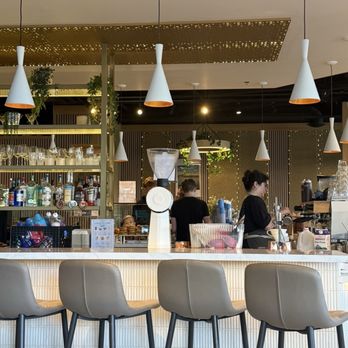 Cafe Hagen - Cafes Near Me - Kirkland, Washington
