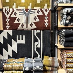 Indigenous - Blankets