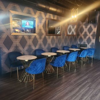 Smooth Bar & Lounge - Wine Bars Near Me - Concord, North Carolina
