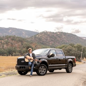 Devin Bovee Photography - Session Photography Near Me