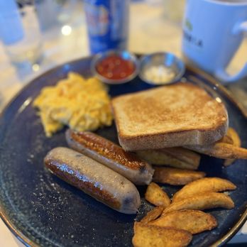 OEB Breakfast - Bridgeland - Chicken sausage eggs and potatoes w toast - Breakfast & Brunch Near Me - Calgary, Alberta OEB Breakfast - Bridgeland - Chicken sausage eggs and potatoes w toast - Breakfast & Brunch Near Me - Calgary, Alberta
