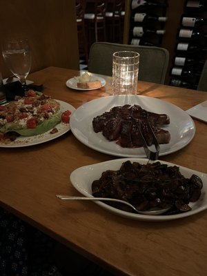 Perrone's Restaurant and Bar by null