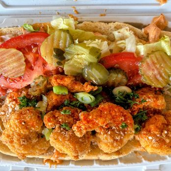 Hex & Honey - Oh Boy, gotta try the Po Boy! It was perfectly seasoned, and the aioli had just the right amount of kick! - Food Trucks Near Me - Moscow, Tennessee Hex & Honey - Oh Boy, gotta try the Po Boy! It was perfectly seasoned, and the aioli had just the right amount of kick! - Food Trucks Near Me - Moscow, Tennessee