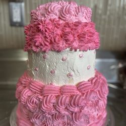 Ginnie’s Bakery & Ice Cream