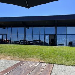 Black Swift Vineyards - Black Swift tasting room.