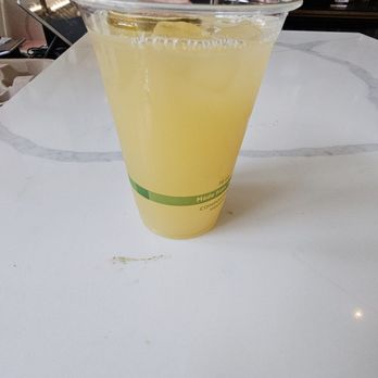 Hood Famous - Iced Calamansi Sweet Tea - Cafes Near Me - Seattle, Washington Hood Famous - Iced Calamansi Sweet Tea - Cafes Near Me - Seattle, Washington