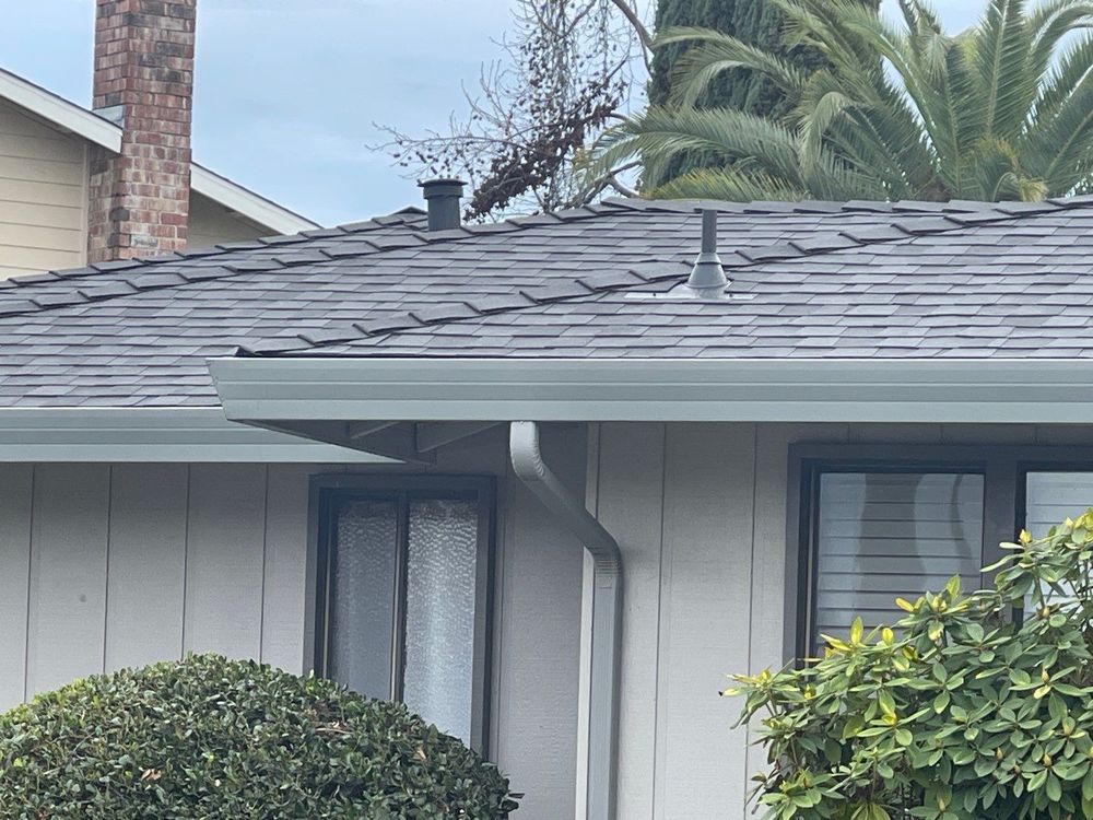 Slide of Harlan Quality Roofing