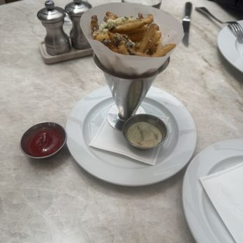 RH Ocean Grill at RH Newport Beach - Truffle fries - Seafood Near Me - Newport Beach, California RH Ocean Grill at RH Newport Beach - Truffle fries - Seafood Near Me - Newport Beach, California