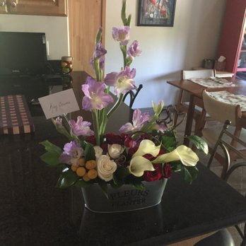Mindi's Floral - Floral Designers Near Me Mindi's Floral - Floral Designers Near Me