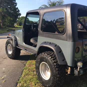 Maaco Auto Body Shop & Painting - Body Shops Near Me - Stuart, Florida