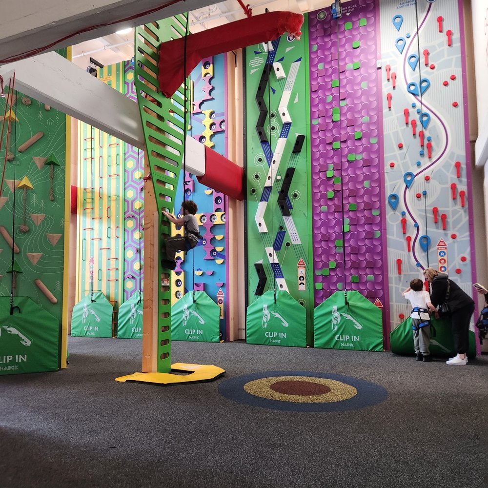 Hapik Industry City - Climbing walls - Climbing Near Me - Brooklyn, New York Hapik Industry City - Climbing walls - Climbing Near Me - Brooklyn, New York