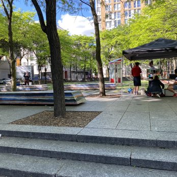 Place de la Paix - Parks Near Me - Montreal, Quebec Place de la Paix - Parks Near Me - Montreal, Quebec