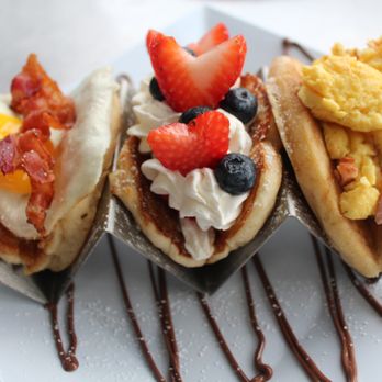 El Tanque Bar & Grill - Doña Tanque Pancakes - Cocktail Bars Near Me - Bayamón, Puerto Rico El Tanque Bar & Grill - Doña Tanque Pancakes - Cocktail Bars Near Me - Bayamón, Puerto Rico